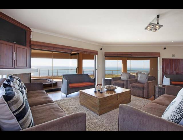 5 BEDROOM HOUSE FOR SALE IN BLUEBERRY HILL
